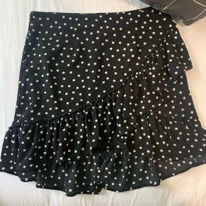 Polka dotted skirt size 6